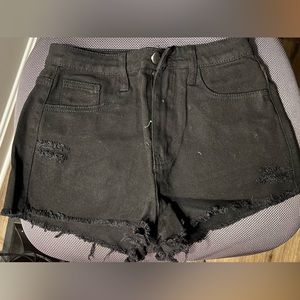 Black shorts 🖤